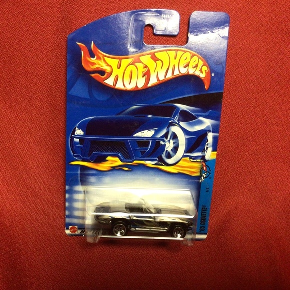 2002 HOT WHEELS Corvette #67 - Picture 1 of 3